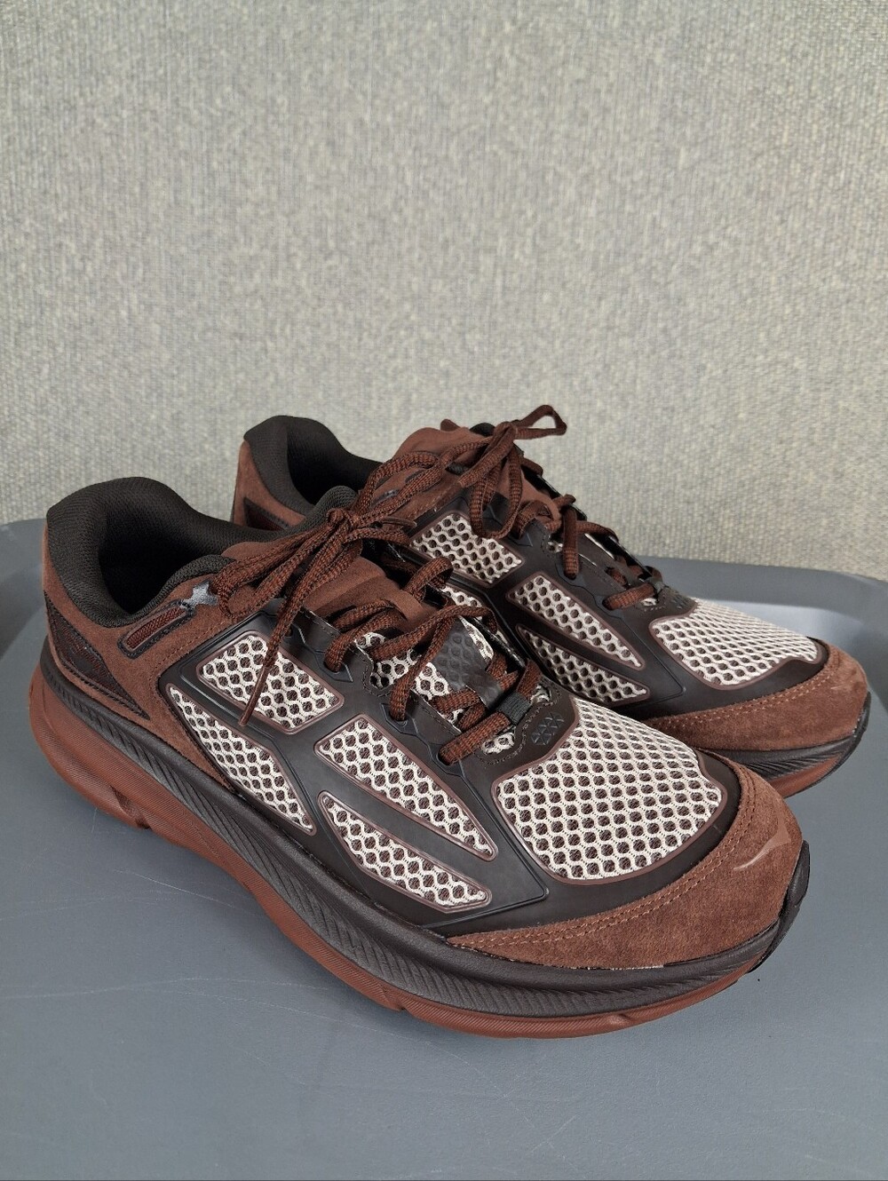 HOKA One One U Clifton One9 S Mens 12 Mineral Brown Cast Iron Running Lace-Up